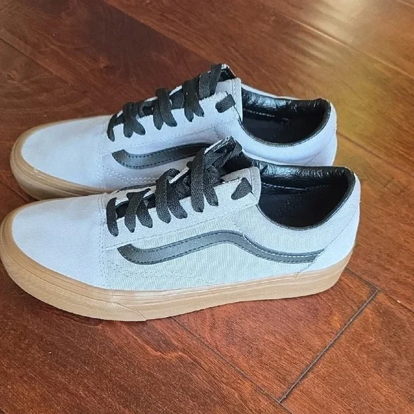 Vans Old Skool Gum Sole Sneakers - Shadow Gray Suede & Canvas - Picture 6 of 12